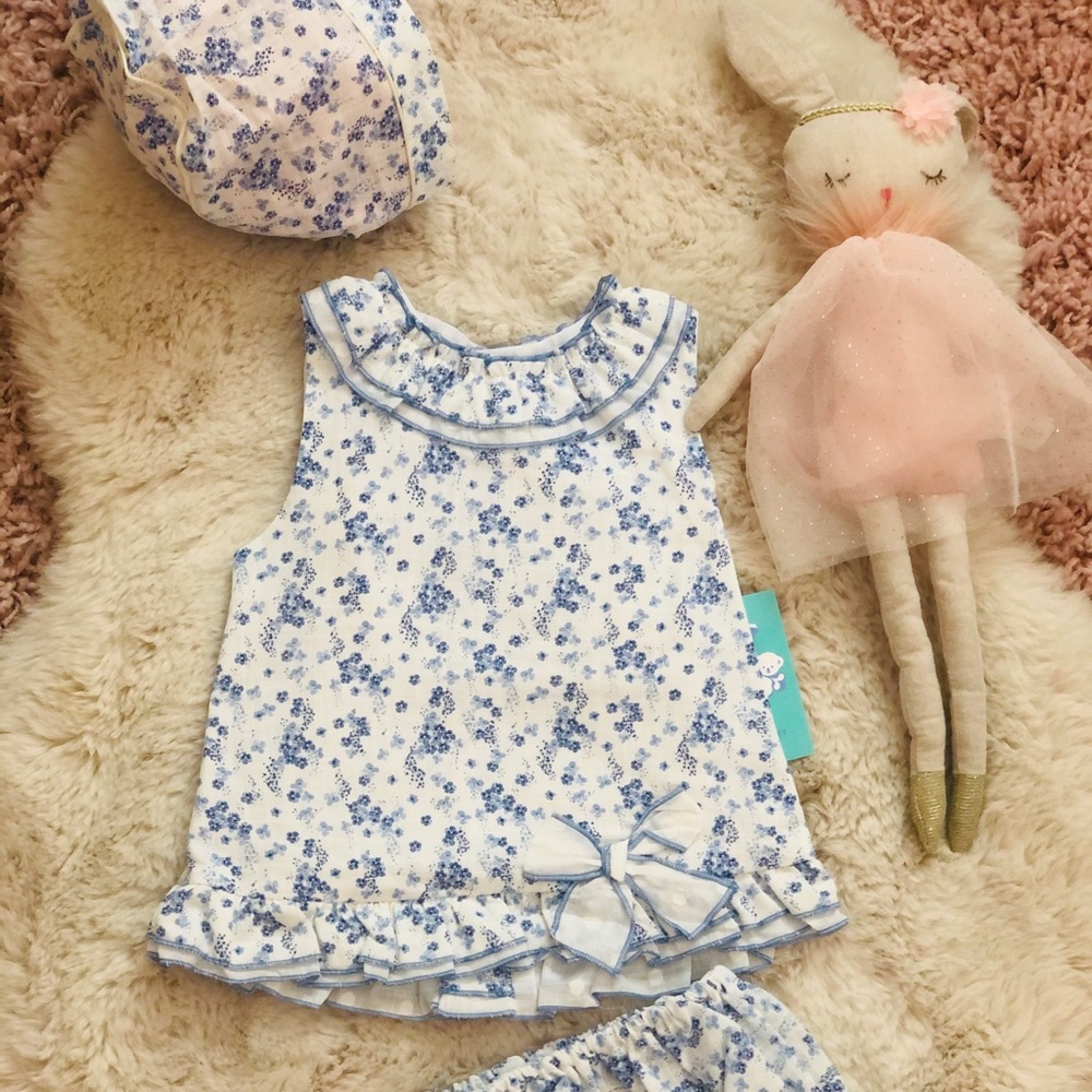 European outfit 3 pieces